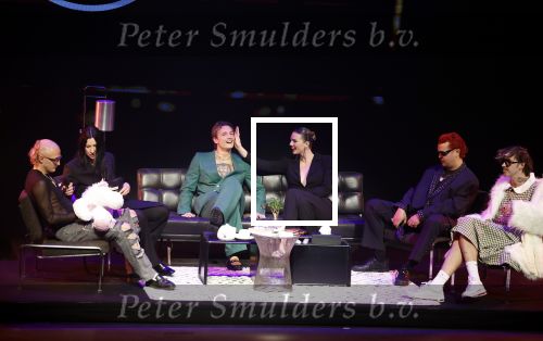 Leusden 6 maart 2023
Uitreiking Edisons in het AFAS theater .
Maan en haar vriend Goldband-zanger Karel Gerlach op de edisons. Goldband is de grote winnaar met m,eerdere edisons