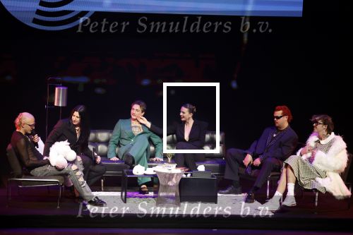 Leusden 6 maart 2023
Uitreiking Edisons in het AFAS theater .
Maan en haar vriend Goldband-zanger Karel Gerlach op de edisons. Goldband is de grote winnaar met m,eerdere edisons