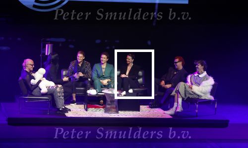 Leusden 6 maart 2023
Uitreiking Edisons in het AFAS theater .
Maan en haar vriend Goldband-zanger Karel Gerlach op de edisons. Goldband is de grote winnaar met m,eerdere edisons