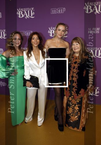Den Bosch 27 januari 2024
Premiere verliefd op ibiza in de Brabant Hallen. Anouk Maas Nadja Hupscher Juultje Tieleman en Wieteke v Dort