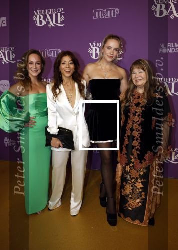 Den Bosch 27 januari 2024
Premiere verliefd op ibiza in de Brabant Hallen. Anouk Maas Nadja Hupscher Juultje Tieleman en Wieteke v Dort