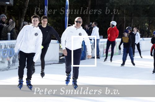Amsterdam 27 februari 2024
Presentatie van de Hollandse 100 op de Jaap Eden Baan.
oa aanwezig Prins Bernhard Prinses Annette Simon Keizer Marianne Timmer Benjamin Aslan en Nino Wilkes.