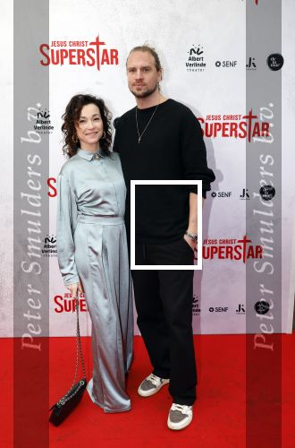 Amsterdam 21 januari 2024
Premiere Jesus Christ Superstar in het DeLaMar theater. Birgit Schuurman met vriend