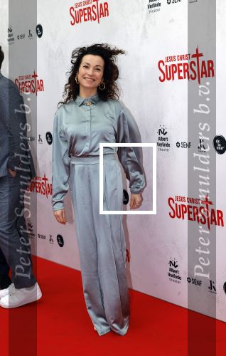 Amsterdam 21 januari 2024
Premiere Jesus Christ Superstar in het DeLaMar theater. Birgit Schuurman met vriend