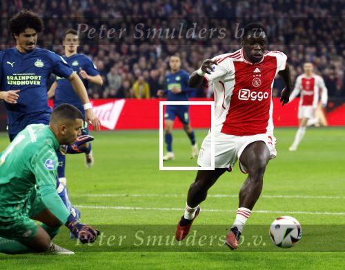 Amsterdam, 3 Februari 2024 AJAX-PSV, eindstand 1-1
Kompetitie Seizoen 2023-2024
Brian Brobbey en Walter Benitez