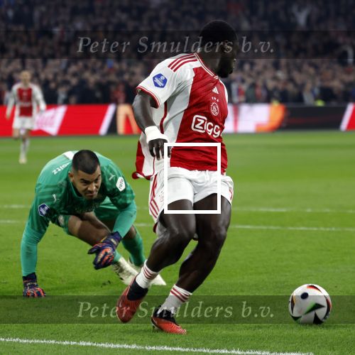 Amsterdam, 3 Februari 2024 AJAX-PSV, eindstand 1-1
Kompetitie Seizoen 2023-2024
Brian Brobbey en Walter Benitez