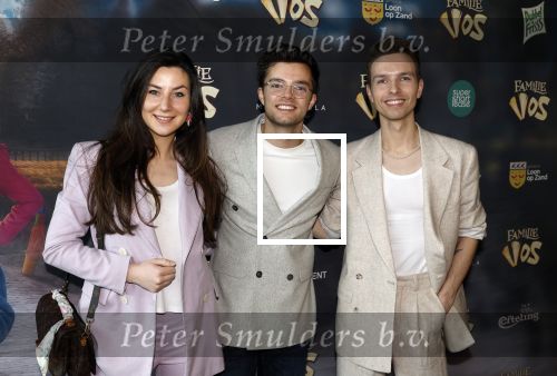 Amsterdam 3 februari 2024
Premiere Familie Vos in Pathe Arena. Buddy Vedder  kwam met een vriend en een vriendin