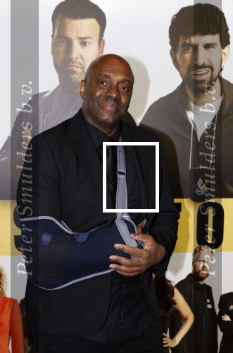 Amsterdam 29 januari 2024
Premiere Scotoe in Tuschinski met oa in de cast Sinan Eroglu Mohammed Chara Rose Bertram Said Boumazoughe Melisa Asli Pamuk Ferdi Stofmeel Daphne Deckers Emma Deckers en Oscar Aerts. Carlos Lens met arm in het gips
