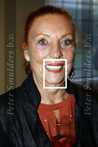 Breukelen 12 februari 2024
Ria Valk viert haar 65 jarig artiesten jubileum en krijgt een koninklijk onderscheiding van de burgemeester van de Ronde Venen. Carry Tefsen