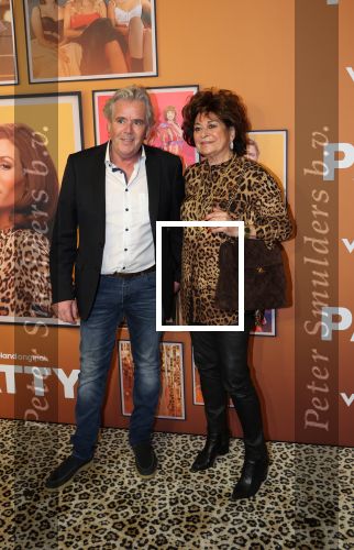 Amsterdam, 18 Februari 2024
Premiere Documentaire Patty Brard voor Videoland
Christine Kroonenberg met parner