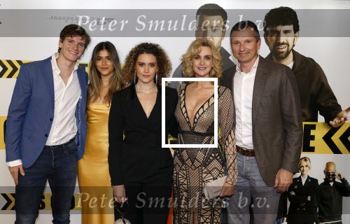 Amsterdam 29 januari 2024
Premiere Scotoe in Tuschinski met oa in de cast Sinan Eroglu Mohammed Chara Rose Bertram Said Boumazoughe Melisa Asli Pamuk Ferdi Stofmeel Daphne Deckers Emma Deckers en Oscar Aerts. Daphne Deckers Richard Krajicek Emma Deckers en Alec Deckers met vriendin.