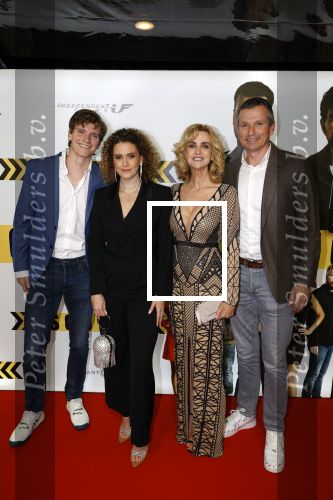 Amsterdam 29 januari 2024
Premiere Scotoe in Tuschinski met oa in de cast Sinan Eroglu Mohammed Chara Rose Bertram Said Boumazoughe Melisa Asli Pamuk Ferdi Stofmeel Daphne Deckers Emma Deckers en Oscar Aerts. Daphne Deckers Richard Krajicek Emma Deckers en Alec Deckers met vriendin.