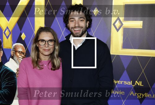 Amsterdam 30 januari 2024
Premiere Argylle in Pathe Arena. Elle v Rijn met zoon