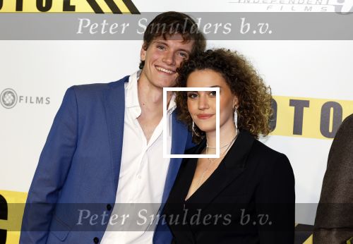 Amsterdam 29 januari 2024
Premiere Scotoe in Tuschinski met oa in de cast Sinan Eroglu Mohammed Chara Rose Bertram Said Boumazoughe Melisa Asli Pamuk Ferdi Stofmeel Daphne Deckers Emma Deckers en Oscar Aerts. Emma Deckers en Alec Deckers