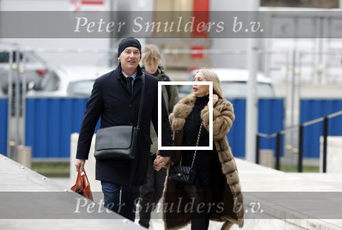 Amsterdam 28 februari 2024
Eugene v Dun en zijn partner komen aan bij de rechtbank van Amsterdam . Henk de Vries (partner Connie Witteman ) staat buiten bij de rechtbank.