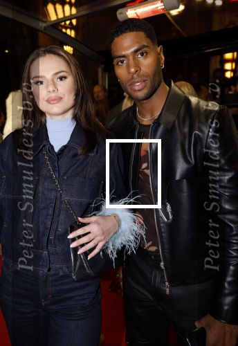 Amsterdam 29 januari 2024
Premiere Scotoe in Tuschinski met oa in de cast Sinan Eroglu Mohammed Chara Rose Bertram Said Boumazoughe Melisa Asli Pamuk Ferdi Stofmeel Daphne Deckers Emma Deckers en Oscar Aerts. famke Louise en Denzel Slager