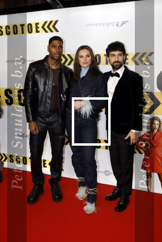 Amsterdam 29 januari 2024
Premiere Scotoe in Tuschinski met oa in de cast Sinan Eroglu Mohammed Chara Rose Bertram Said Boumazoughe Melisa Asli Pamuk Ferdi Stofmeel Daphne Deckers Emma Deckers en Oscar Aerts. famke Louise en Denzel Slager