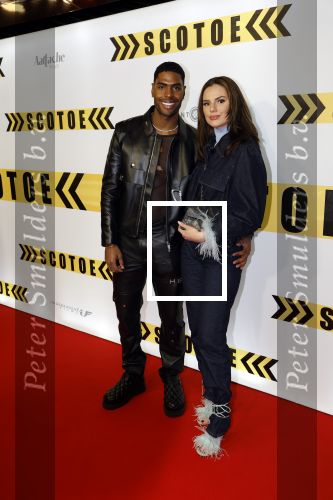 Amsterdam 29 januari 2024
Premiere Scotoe in Tuschinski met oa in de cast Sinan Eroglu Mohammed Chara Rose Bertram Said Boumazoughe Melisa Asli Pamuk Ferdi Stofmeel Daphne Deckers Emma Deckers en Oscar Aerts. famke Louise en Denzel Slager