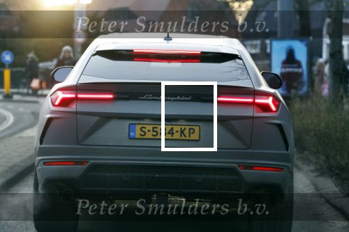 Amsterdam 20 januari 2024
Gregory v d Wiel in Lamorghini Urus