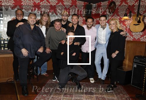 Amsterdam 6 februari 2024
Presentatie cast heel holland zingt Hazes met oa Jeroen v d Boom Samantha Steenwijk Frans bauer Wolter Kroes Kris Cross Amsterdam Douwe Bob Peter Beense en Tino Martin in het ziggo Dome .
