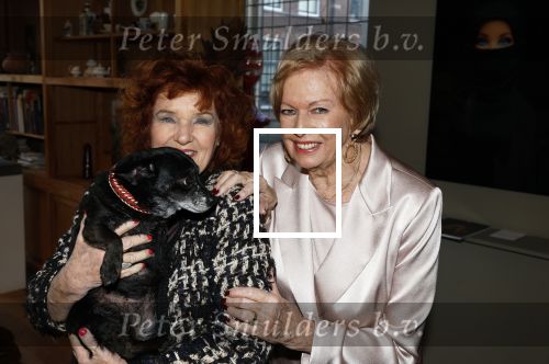 Breukelen 12 februari 2024
Ria Valk viert haar 65 jarig artiesten jubileum en krijgt een koninklijk onderscheiding van de burgemeester van de Ronde Venen. Imca Marina kwam met haar hondje