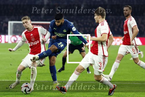 Amsterdam, 3 Februari 2024 AJAX-PSV, eindstand 1-1
Kompetitie Seizoen 2023-2024
Ismael Saibari Anton Gaaei Jordan Henderson en Kenneth Taylor