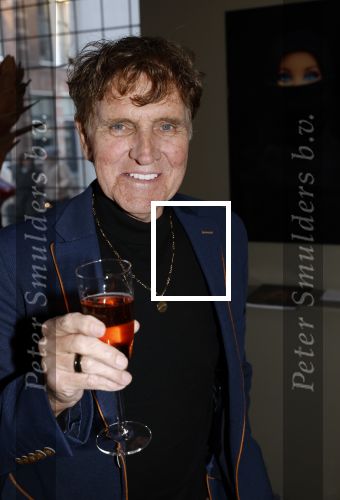 Breukelen 12 februari 2024
Ria Valk viert haar 65 jarig artiesten jubileum en krijgt een koninklijk onderscheiding van de burgemeester van de Ronde Venen. Jacques Herb met partner