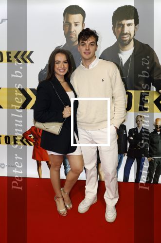 Amsterdam 29 januari 2024
Premiere Scotoe in Tuschinski met oa in de cast Sinan Eroglu Mohammed Chara Rose Bertram Said Boumazoughe Melisa Asli Pamuk Ferdi Stofmeel Daphne Deckers Emma Deckers en Oscar Aerts. jada Borsato met (een) vriend