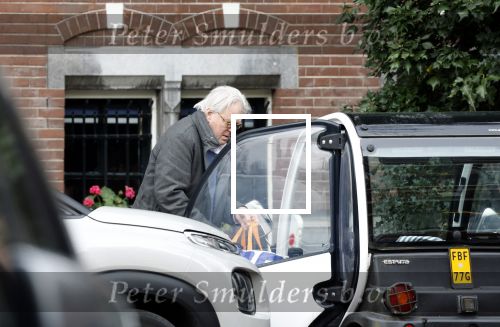 Amsterdam 28 februari 2024
Jeroen Krabbe op straat in Amsterdam zuid.