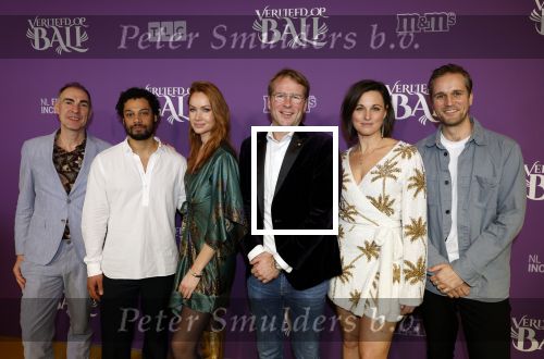 Den Bosch 27 januari 2024
Premiere verliefd op ibiza in de Brabant Hallen. Johan Neijenhuis Bertrie Wierenga Leo Alkemad Brigitte Heitzer en Lykele Muus