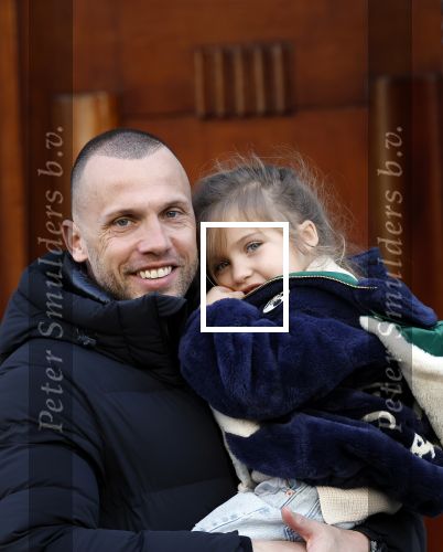Amsterdam 27 januari 2024
Johnny Heitinga samen met zijn dochter op straat in Amsterdam zuid.