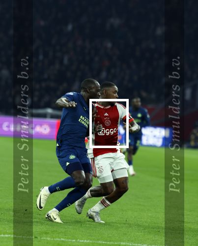 Amsterdam, 3 Februari 2024 AJAX-PSV, eindstand 1-1
Kompetitie Seizoen 2023-2024
Jordan Teze met Steven Bergwijn