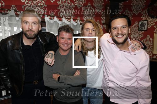 Amsterdam 6 februari 2024
Presentatie cast heel holland zingt Hazes met oa Jeroen v d Boom Samantha Steenwijk Frans bauer Wolter Kroes Kris Cross Amsterdam Douwe Bob Peter Beense en Tino Martin in het ziggo Dome .