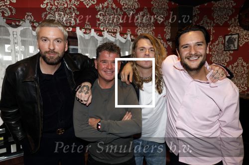 Amsterdam 6 februari 2024
Presentatie cast heel holland zingt Hazes met oa Jeroen v d Boom Samantha Steenwijk Frans bauer Wolter Kroes Kris Cross Amsterdam Douwe Bob Peter Beense en Tino Martin in het ziggo Dome .