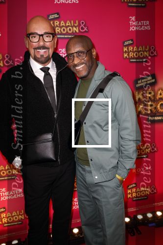 Amstelveen 29 januari 2024
Premiere Kraaij en Kroon van Soy Kroon en Johnny Kraaijkamp in schouwburg in Amstelveen. maik de Boer