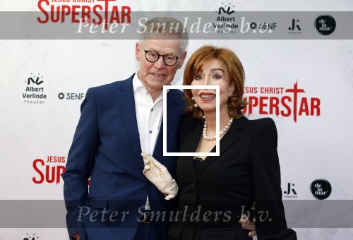 Amsterdam 21 januari 2024
Premiere Jesus Christ Superstar in het DeLaMar theater. Marijke Helwegen met haar man harrie