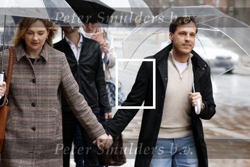 Den haag 16 februari 2024
Rechtszaak tussen vermeende verkrachter van Maxime Meiland in de rechtbank van Den Haag. Leroy Molkenboer Martien Meiland en Erica Meiland zijn er ook bij.