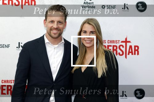Amsterdam 21 januari 2024
Premiere Jesus Christ Superstar in het DeLaMar theater. Michel Mulder met partner