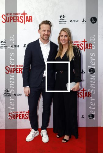 Amsterdam 21 januari 2024
Premiere Jesus Christ Superstar in het DeLaMar theater. Michel Mulder met partner