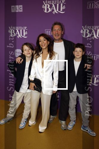 Den Bosch 27 januari 2024
Premiere verliefd op ibiza in de Brabant Hallen. Nadja Hupscher kwam met haar man en zoons