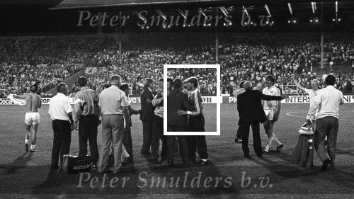 Stuttgart, 25 Mei 1988 PSV-Benfica, eindstand 0-0 Finale EC I ( voorloper van de Champions League ) en winnaar door strafschoppen na verlenging.
Patrick Lodewijks Dr. Karel v d Brekel
Foto Peter Smulders BV