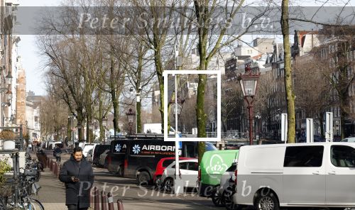 Amsterdam 7 februari 2024
Prinses Amalia woont weer in Amsterdam . Haar huis en de grachten zijn gigantisch goed beveiligd met heel veel beveiligingscamera\'s . OOk publiek / nieuwsgierigen blijven voor haar huis staan kijken .