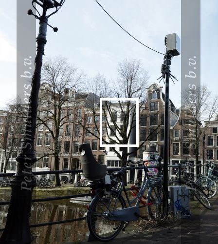 Amsterdam 7 februari 2024
Prinses Amalia woont weer in Amsterdam . Haar huis en de grachten zijn gigantisch goed beveiligd met heel veel beveiligingscamera\'s . OOk publiek / nieuwsgierigen blijven voor haar huis staan kijken .