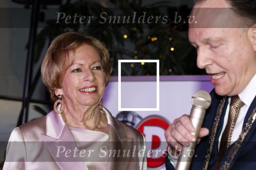 Breukelen 12 februari 2024
Ria Valk viert haar 65 jarig artiesten jubileum en krijgt een koninklijk onderscheiding van de burgemeester van de Ronde Venen.