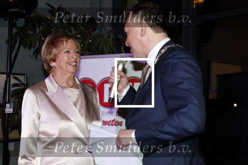 Breukelen 12 februari 2024
Ria Valk viert haar 65 jarig artiesten jubileum en krijgt een koninklijk onderscheiding van de burgemeester van de Ronde Venen.