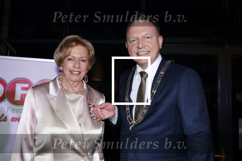 Breukelen 12 februari 2024
Ria Valk viert haar 65 jarig artiesten jubileum en krijgt een koninklijk onderscheiding van de burgemeester van de Ronde Venen.