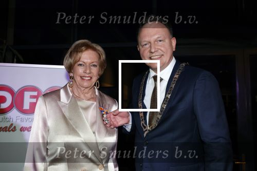 Breukelen 12 februari 2024
Ria Valk viert haar 65 jarig artiesten jubileum en krijgt een koninklijk onderscheiding van de burgemeester van de Ronde Venen.