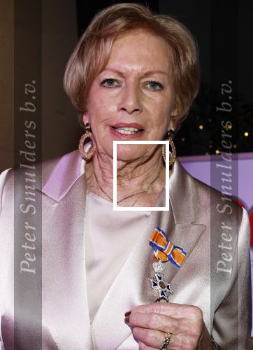 Breukelen 12 februari 2024
Ria Valk viert haar 65 jarig artiesten jubileum en krijgt een koninklijk onderscheiding van de burgemeester van de Ronde Venen.
