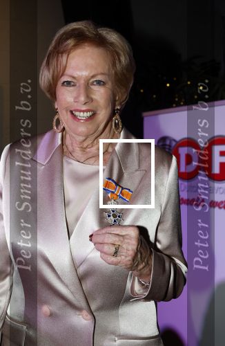 Breukelen 12 februari 2024
Ria Valk viert haar 65 jarig artiesten jubileum en krijgt een koninklijk onderscheiding van de burgemeester van de Ronde Venen.