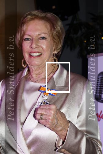 Breukelen 12 februari 2024
Ria Valk viert haar 65 jarig artiesten jubileum en krijgt een koninklijk onderscheiding van de burgemeester van de Ronde Venen.